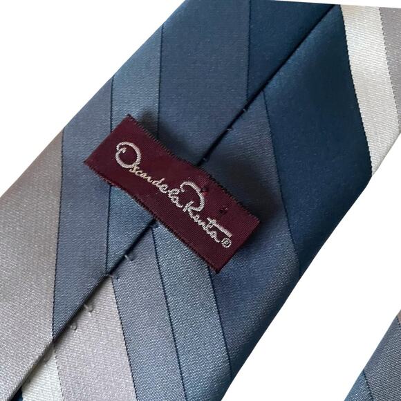 Oscar de la Renta Vintage Tie Silk Blend Gray Blue Stripe Made in USA EUC - Picture 3 of 6